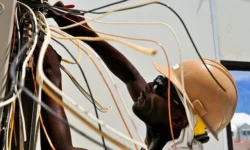 How To Choose A Commercial Or Residential Electrician